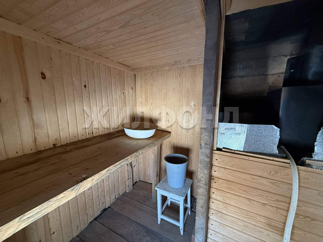 Продам земельный участок 824 м.кв.