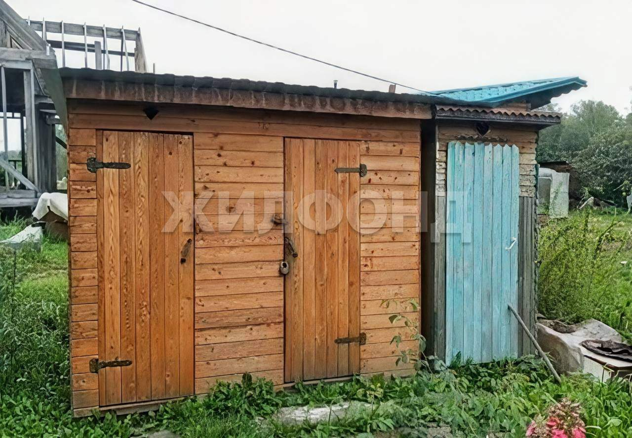 Продам земельный участок 600 м.кв.