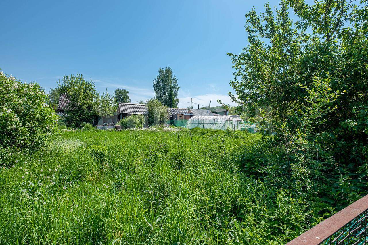 Продам земельный участок 600 м.кв.
