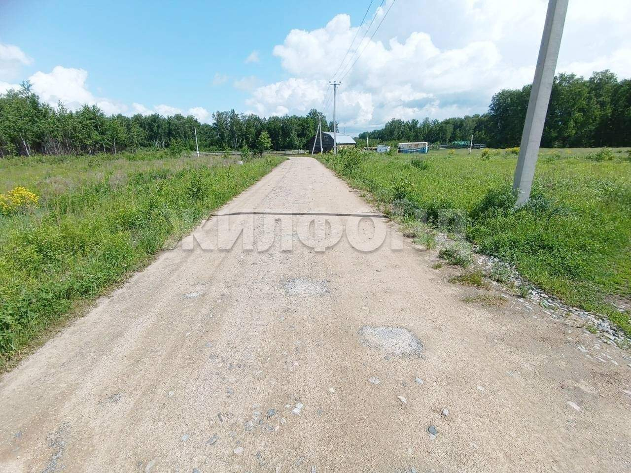 Продам земельный участок 675 м.кв.