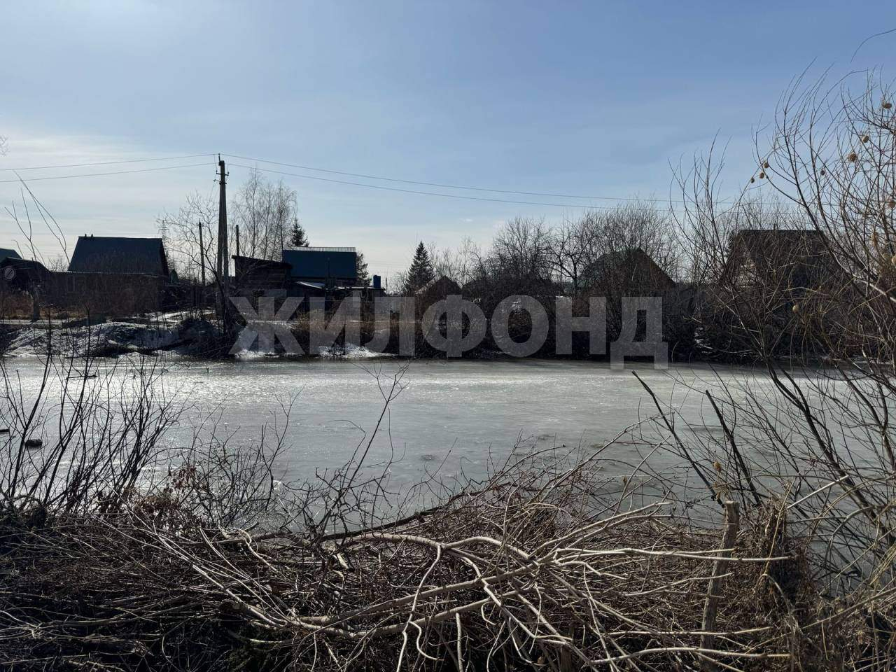 Продам земельный участок 648 м.кв.