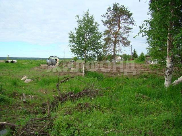 Продам земельный участок 2000 м.кв.