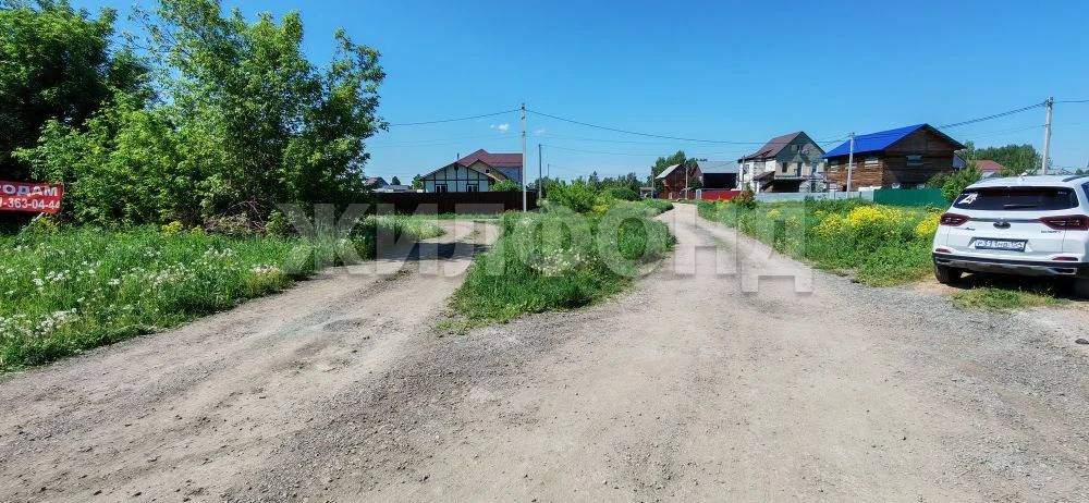 Продам земельный участок 800 м.кв.