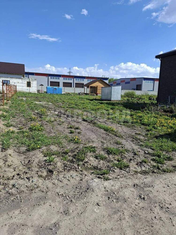 Продам земельный участок 600 м.кв.