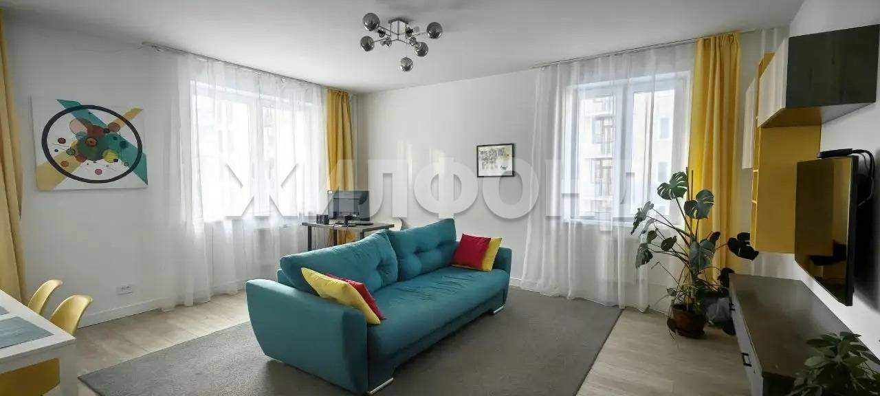 Квартира на продажу в Красноярске, Авиаторов улица, 43а фото №3