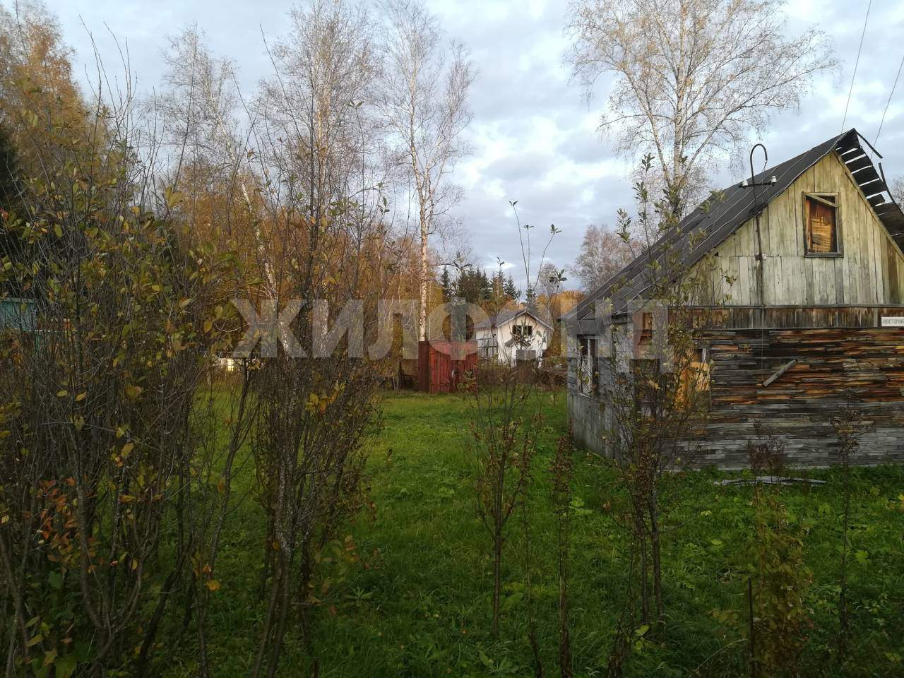 Продам земельный участок 523 м.кв.