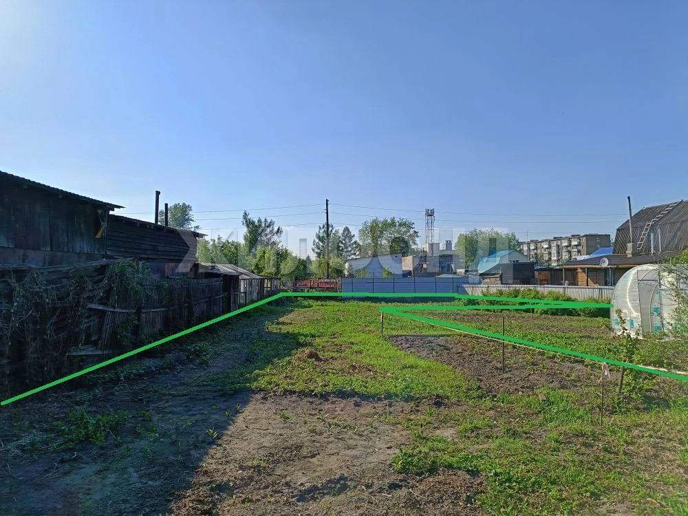 Продам земельный участок 1100 м.кв.