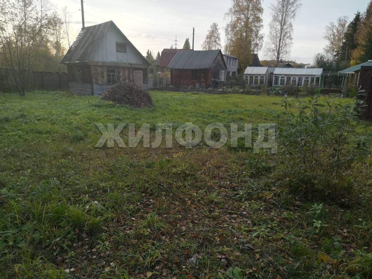 Продам земельный участок 523 м.кв.