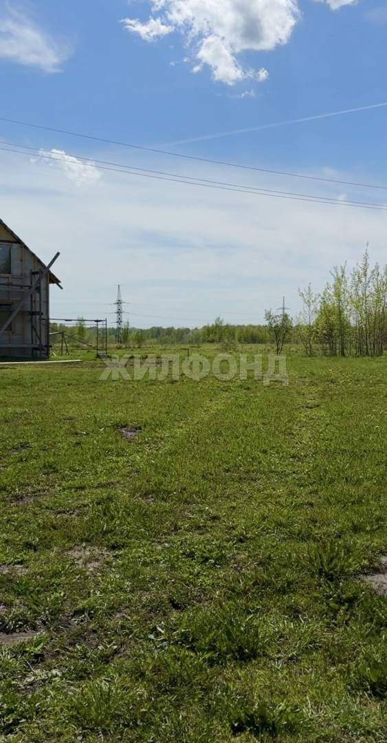 Продам земельный участок 600 м.кв.