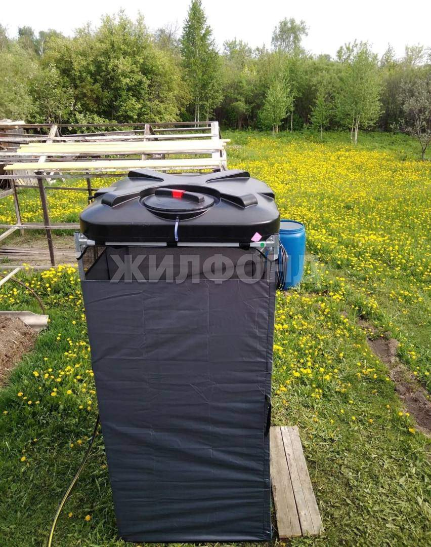 Продам земельный участок 1000 м.кв.