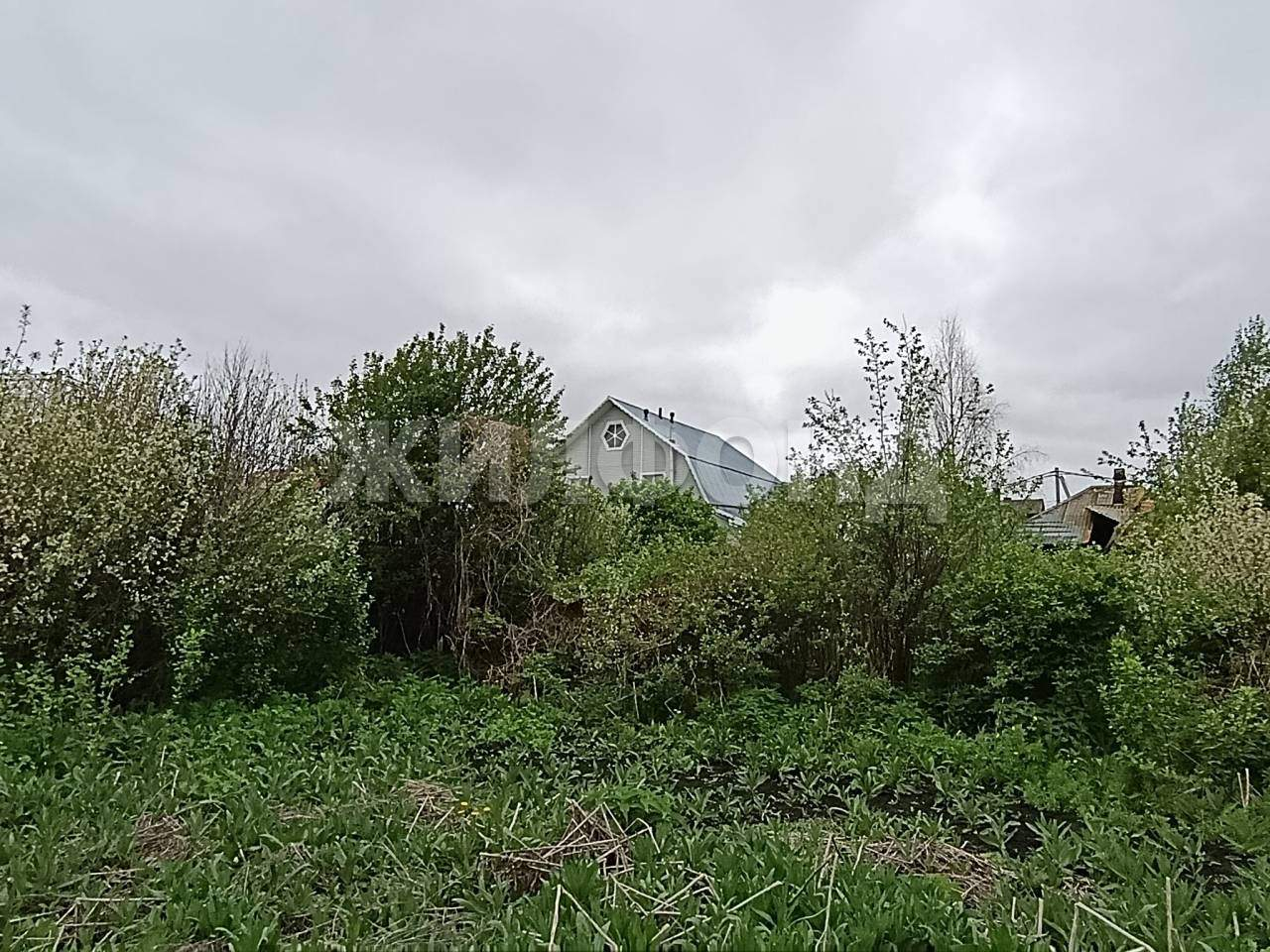 Продам земельный участок 1354 м.кв.