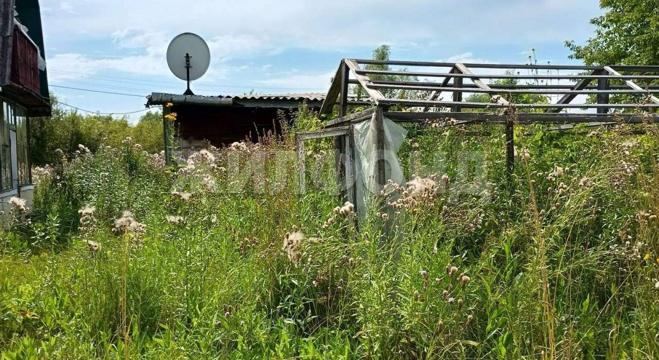 Продам земельный участок 1000 м.кв.