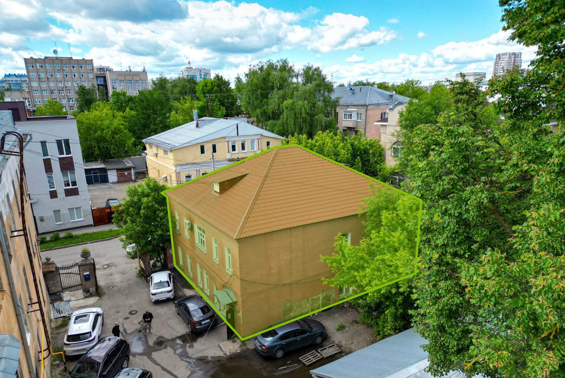 Продам торговое помещение 382.4 м.кв.