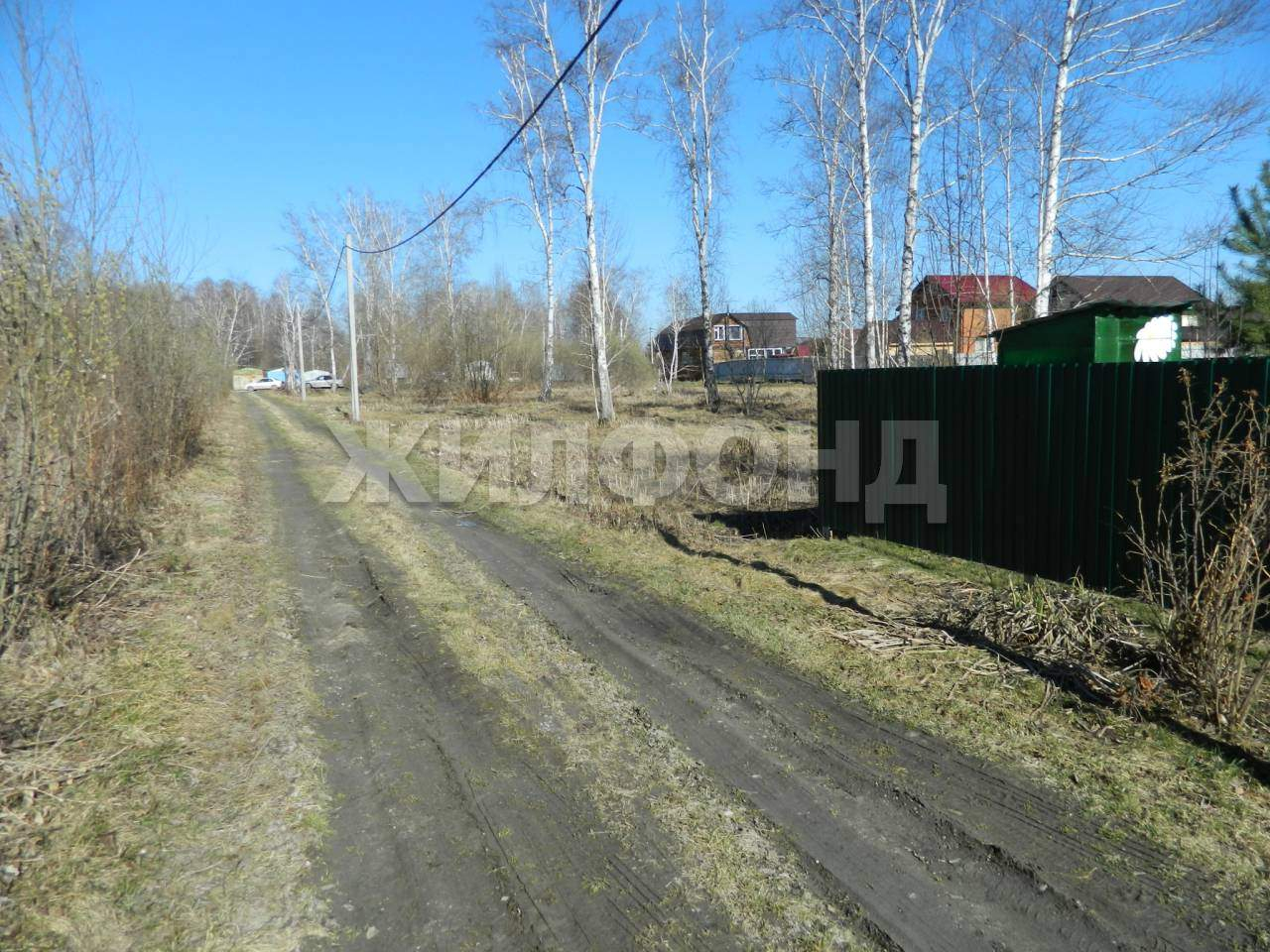 Продам земельный участок 600 м.кв.