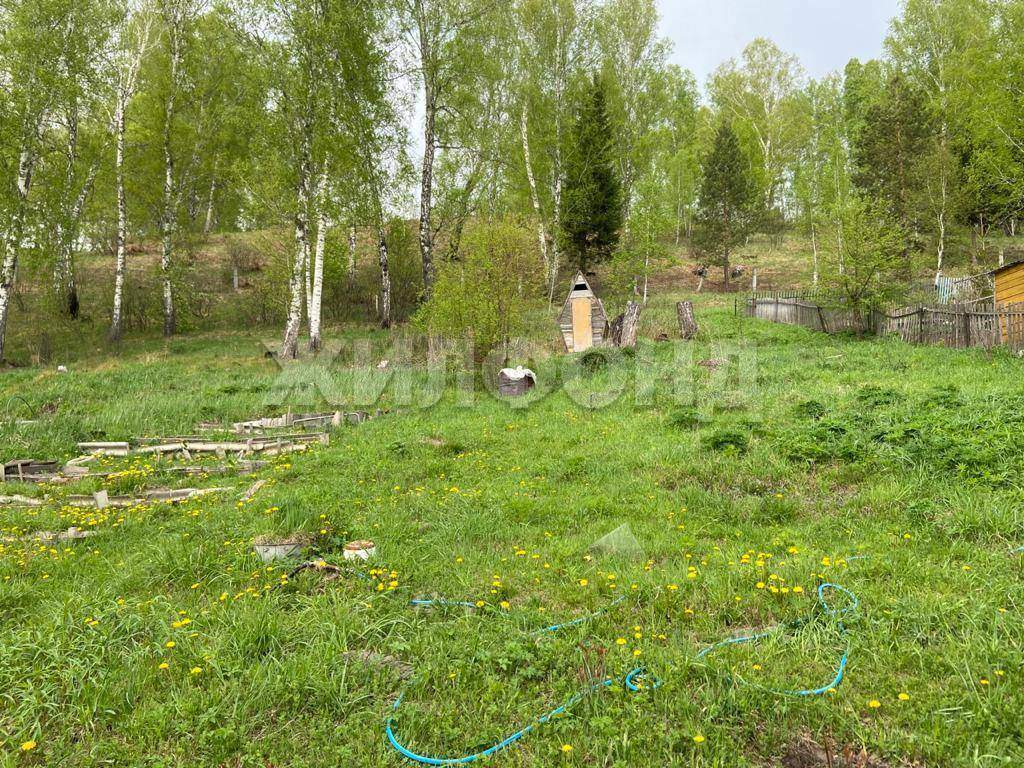 Продам земельный участок 718 м.кв.