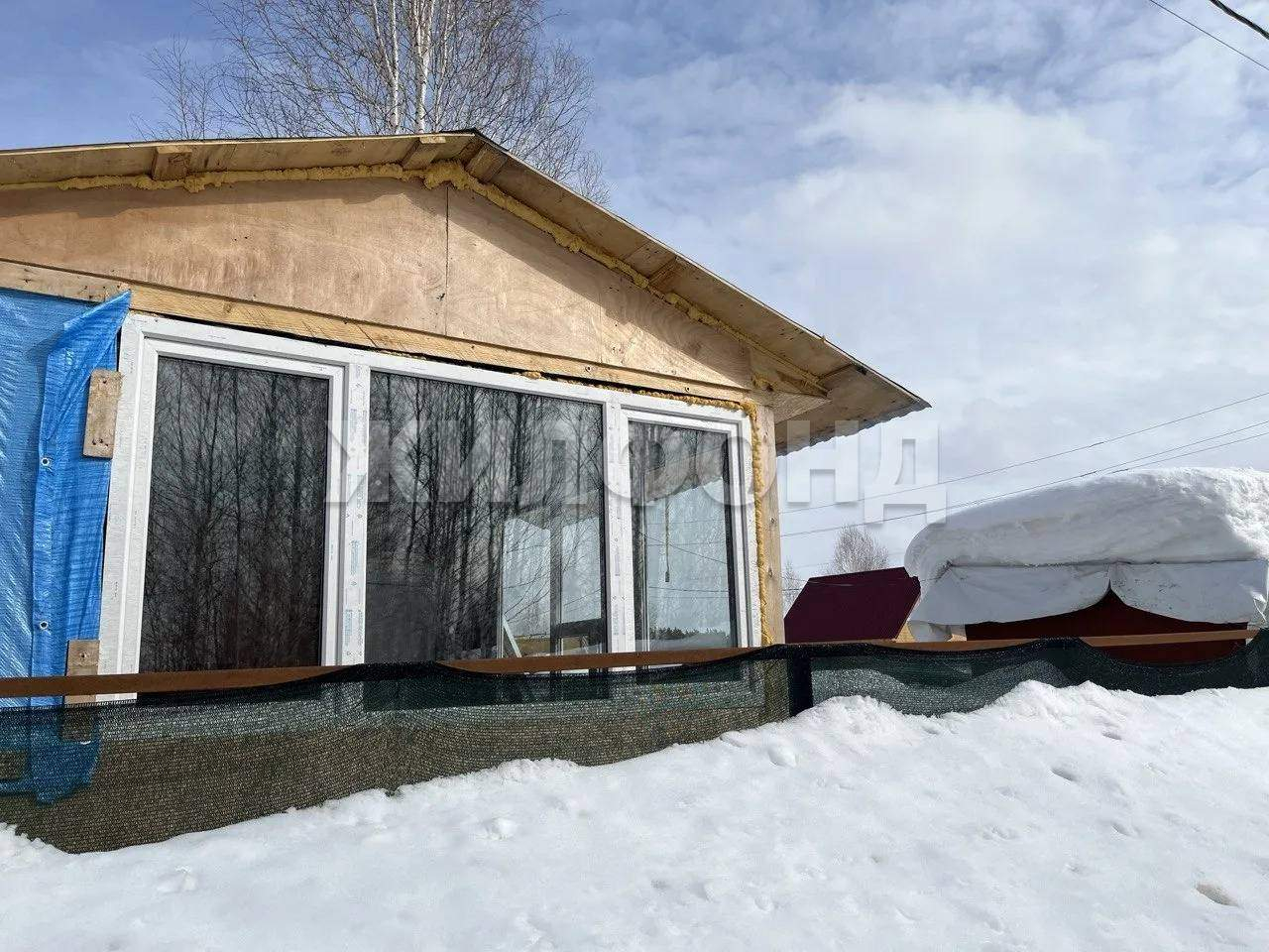 Продам земельный участок 982 м.кв.
