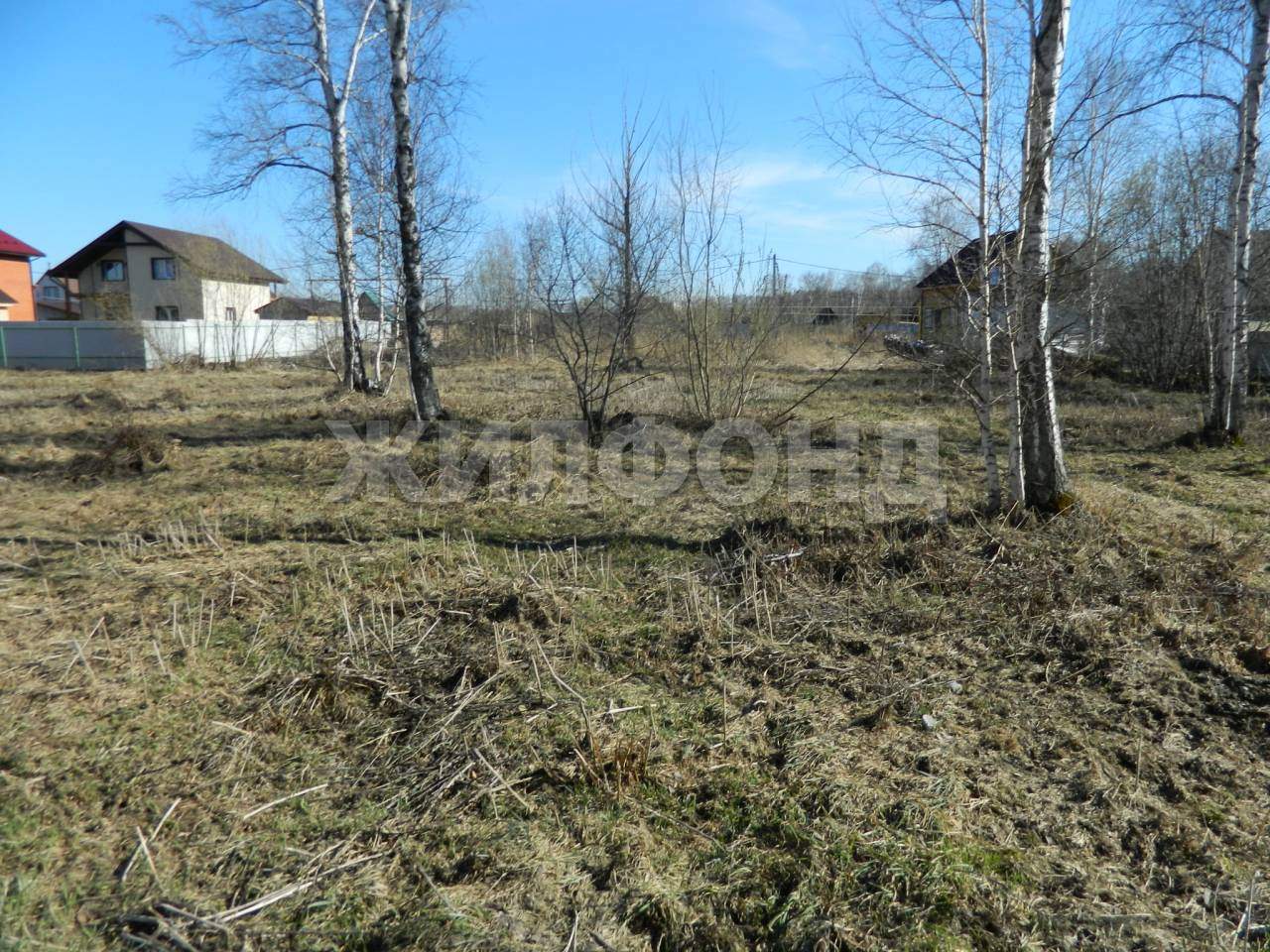 Продам земельный участок 600 м.кв.