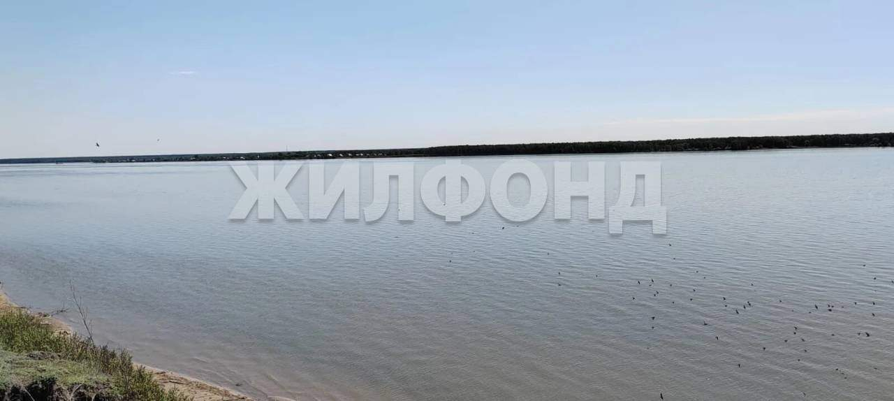 Продам земельный участок 966 м.кв.