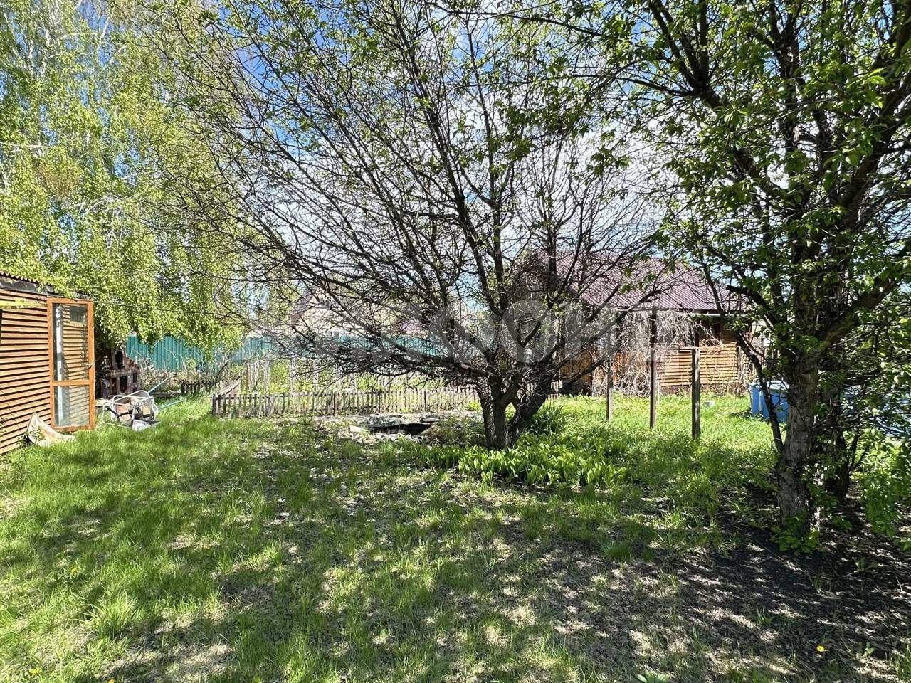Продам земельный участок 1200 м.кв.