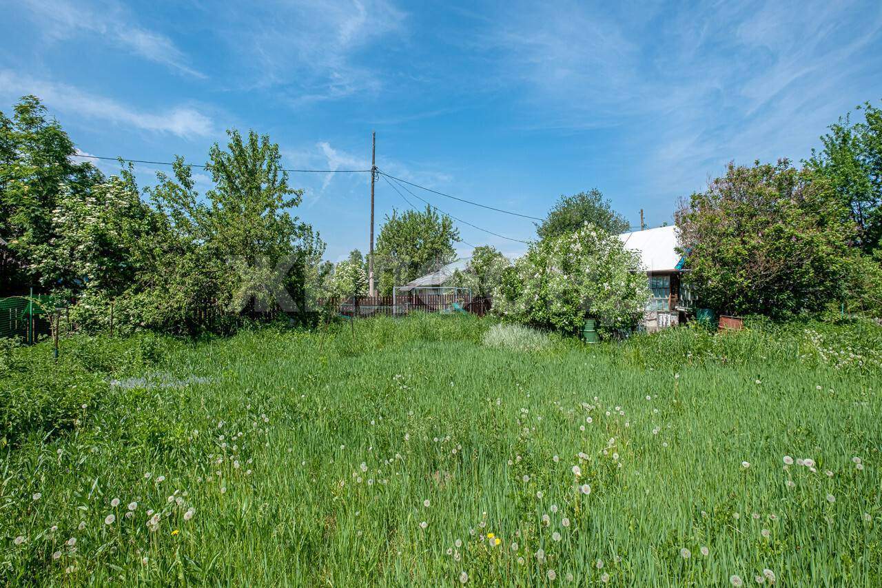Продам земельный участок 600 м.кв.