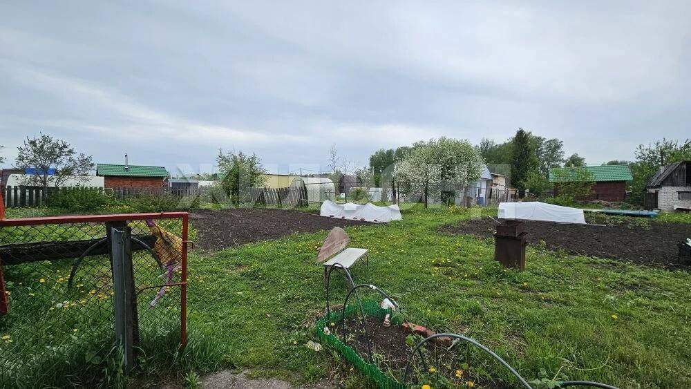 Продам земельный участок 960 м.кв.