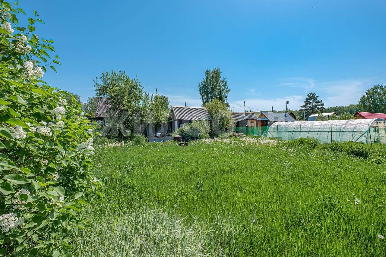 Продам земельный участок 600 м.кв.