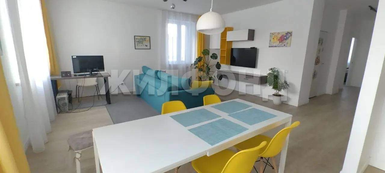 Квартира на продажу в Красноярске, Авиаторов улица, 43а фото №2