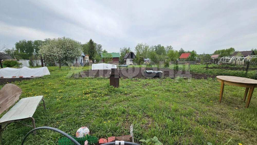 Продам земельный участок 960 м.кв.