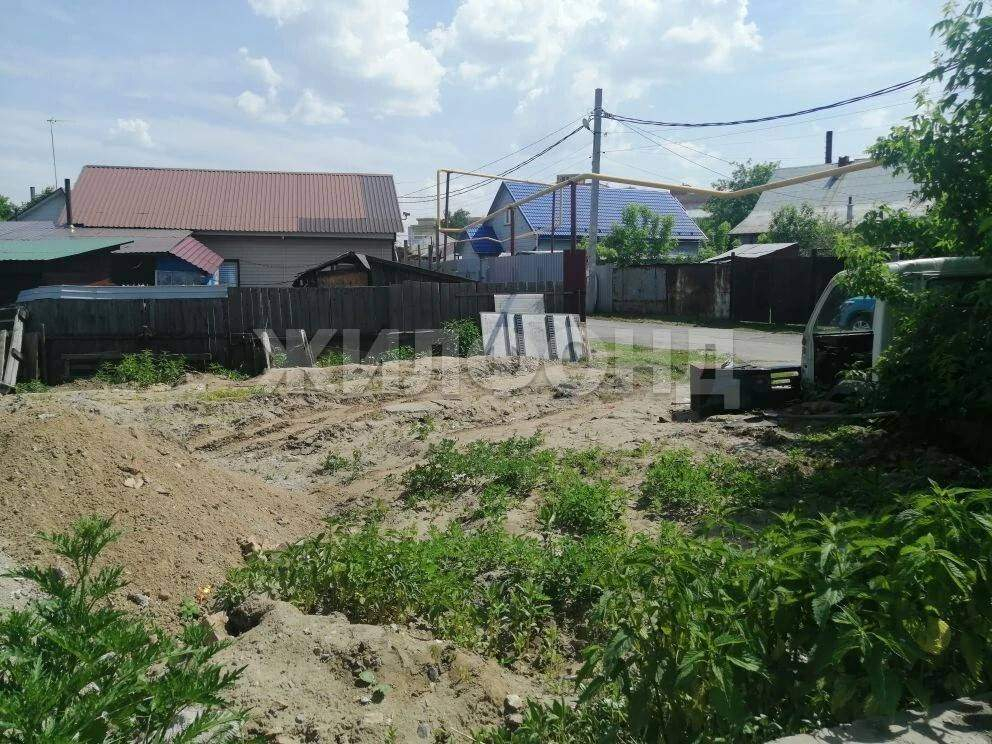 Продам земельный участок 294 м.кв.