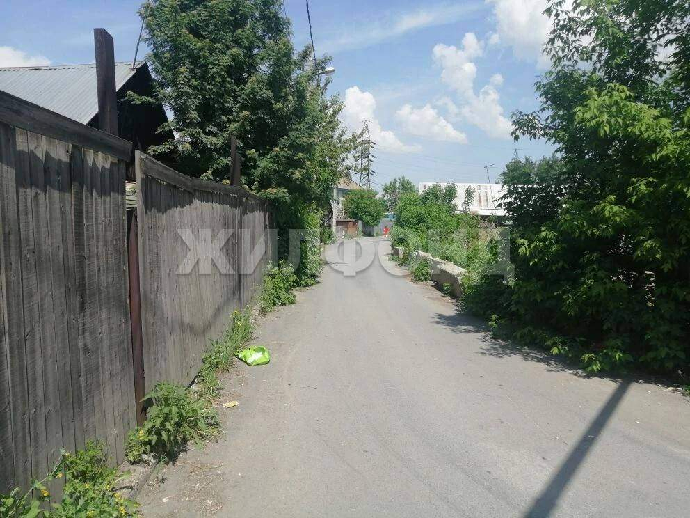 Продам земельный участок 294 м.кв.