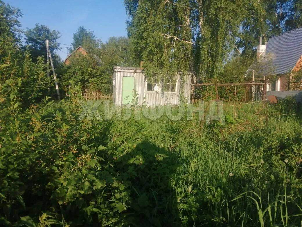 Продам земельный участок 400 м.кв.