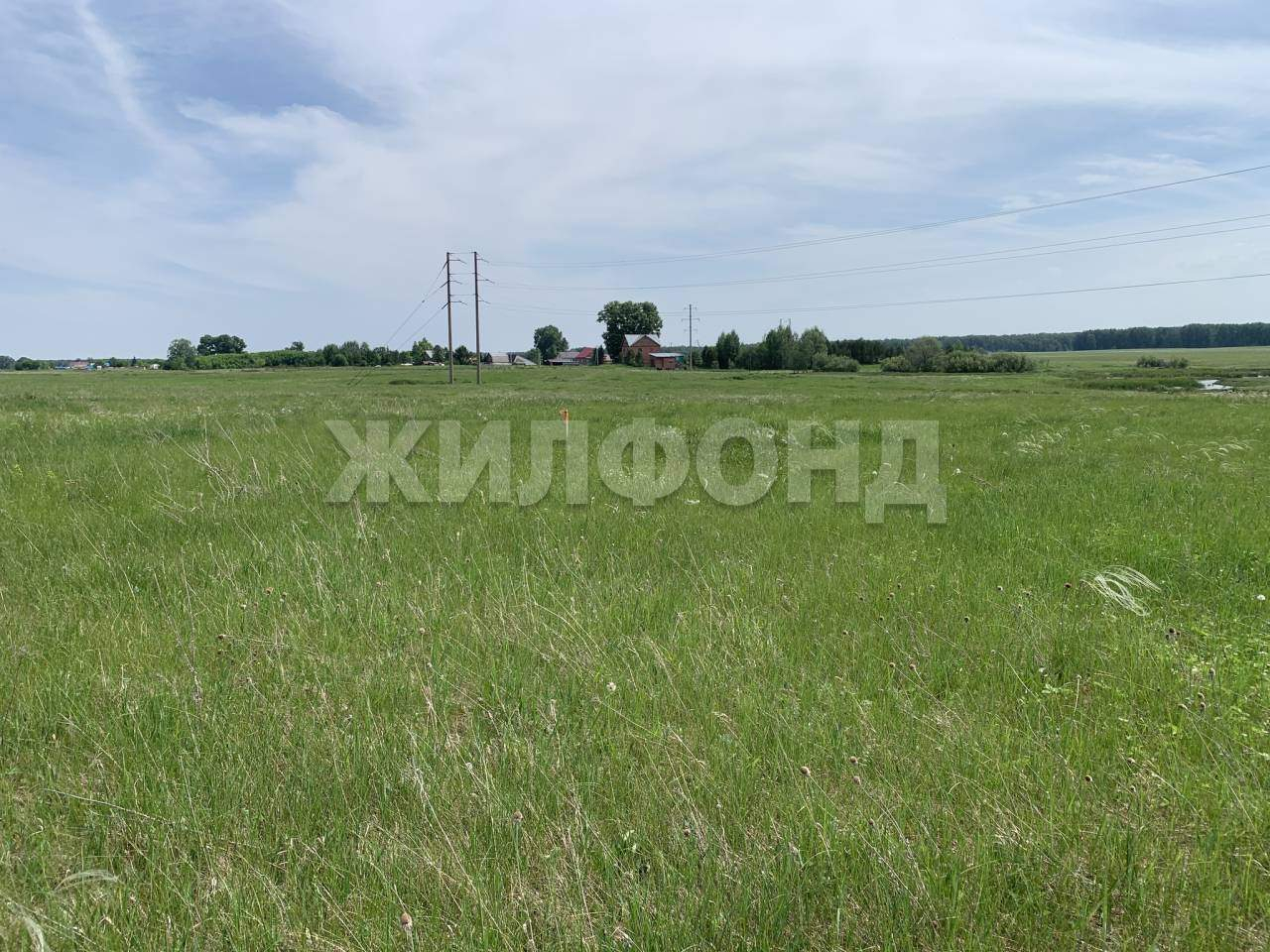 Продам земельный участок 600 м.кв.