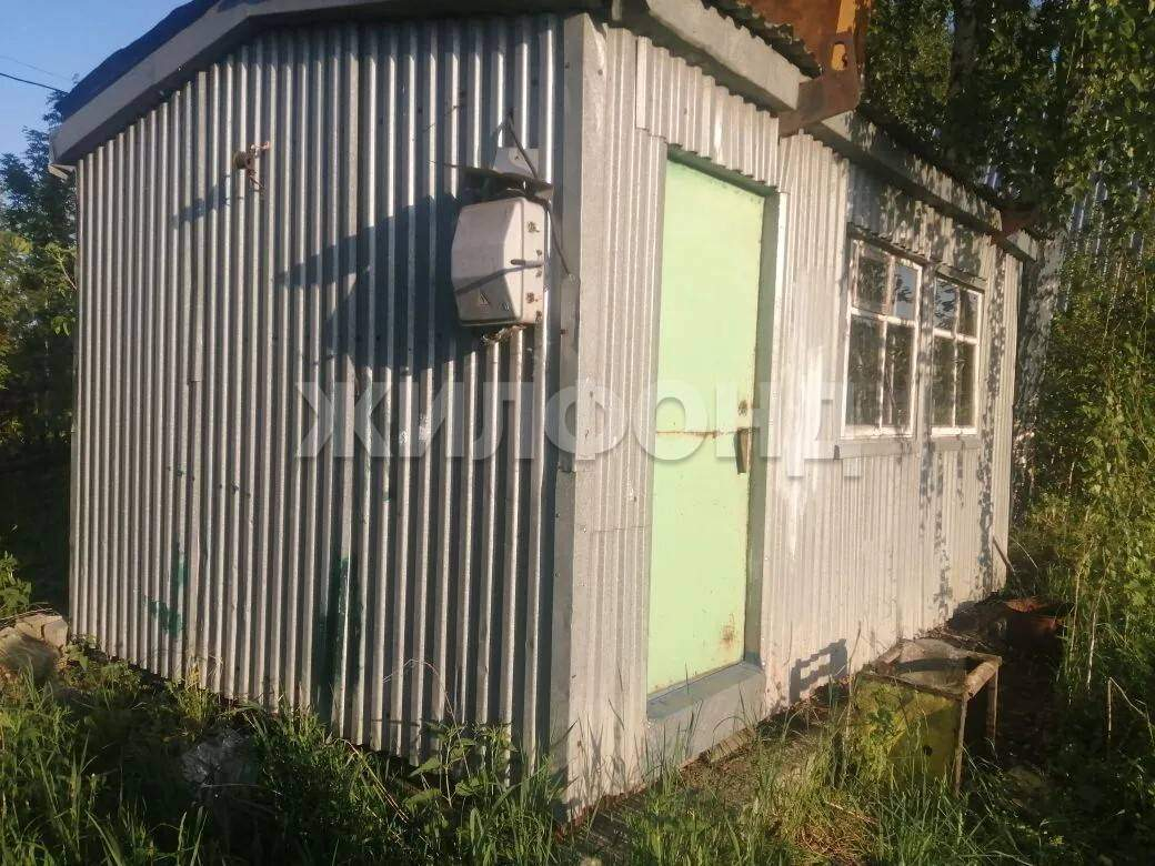 Продам земельный участок 400 м.кв.