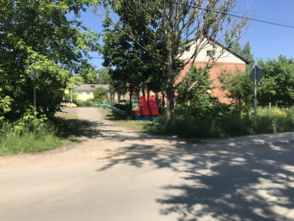 Продам земельный участок 900 м.кв.