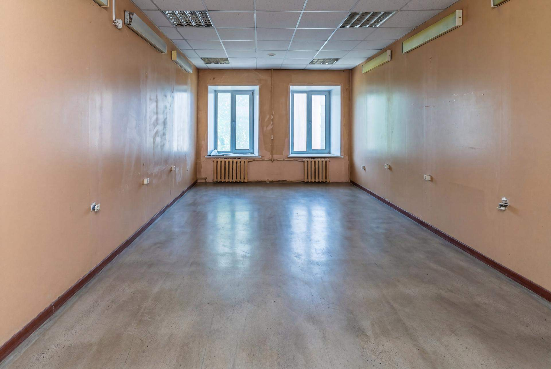 Продам торговое помещение 2411.7 м.кв.