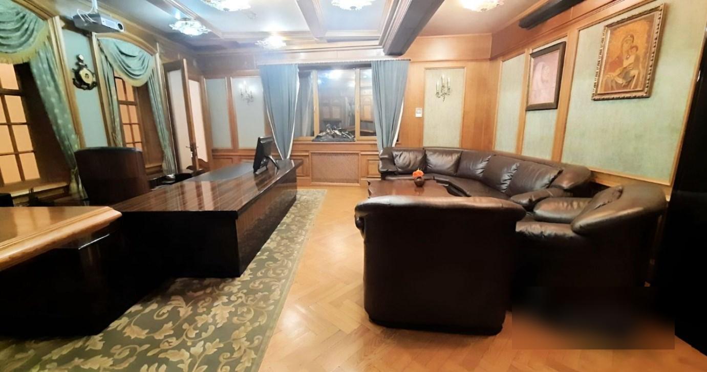 Сдам в аренду офис 151 м.кв.