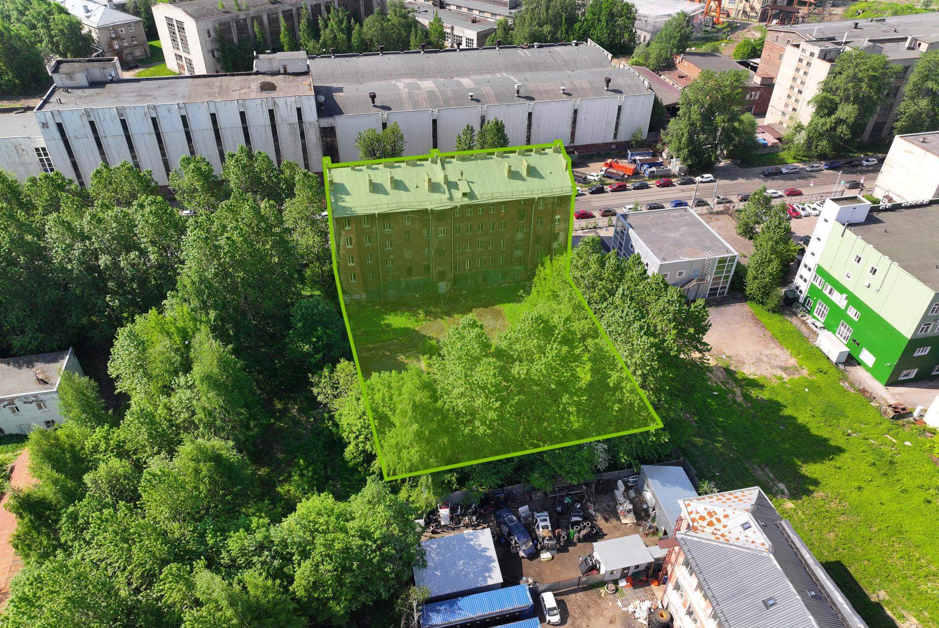 Продам торговое помещение 2411.7 м.кв.