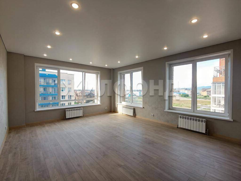 Квартира на продажу в Абакане, Генерала Тихонова ул., 7