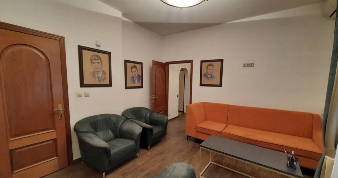 Сдам в аренду офис 120 м.кв.