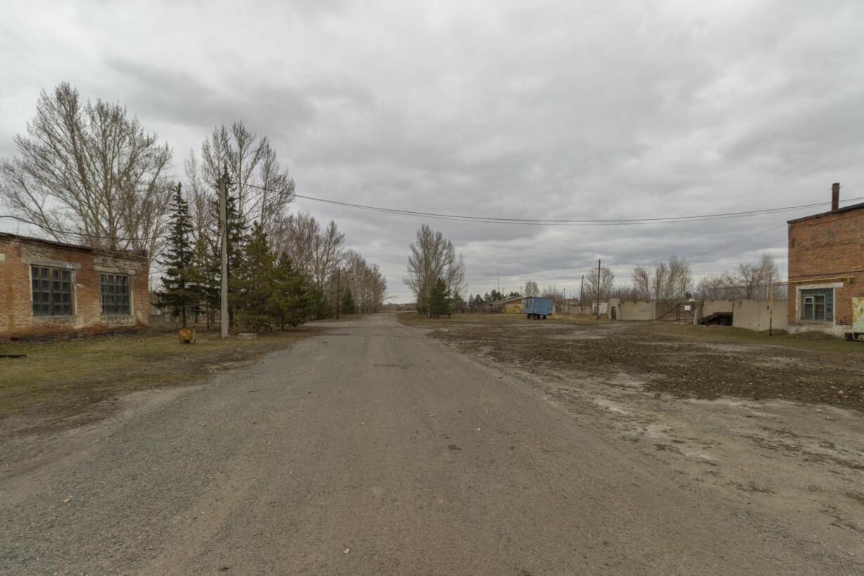 Продам торговое помещение 6055.7 м.кв.