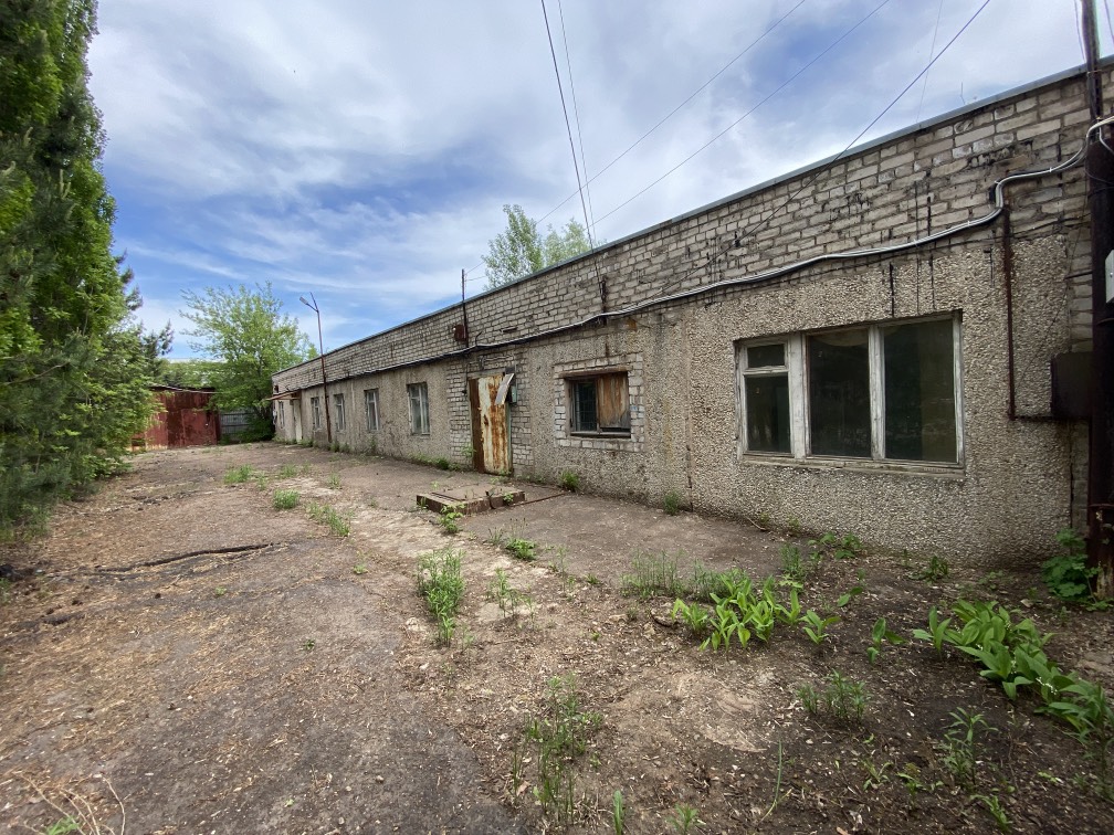 Продам торговое помещение 806 м.кв.