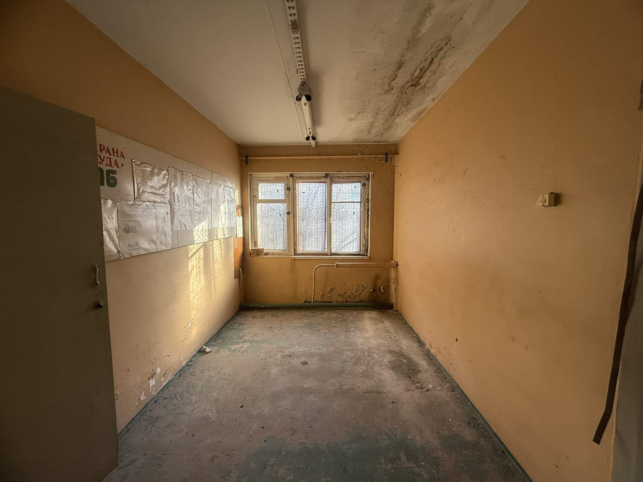 Продам торговое помещение 806 м.кв.