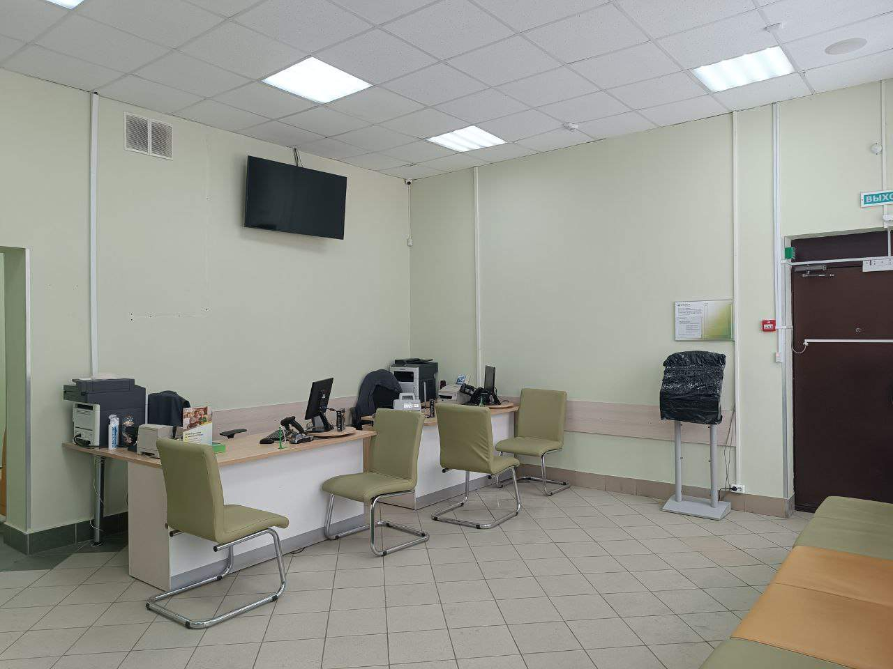 Продам офис 107.6 м.кв.