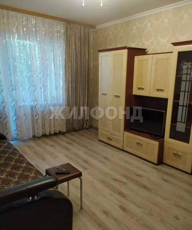 Квартира на продажу в Калининграде, Старшего лейтенанта Сибирякова улица, 44 фото №0