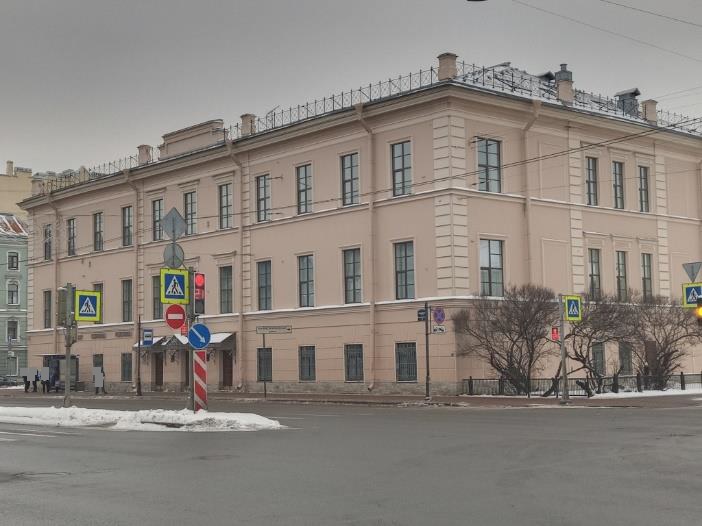 Продам торговое помещение 4012.7 м.кв.