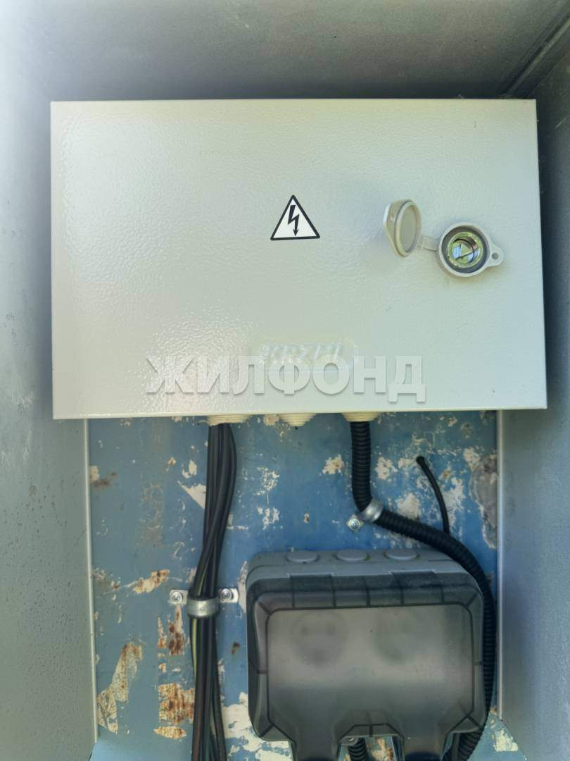 Продам земельный участок 1500 м.кв.