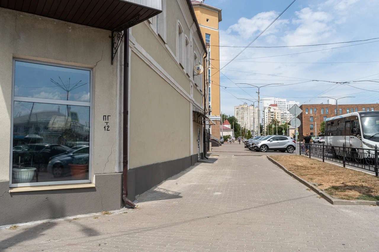 Продам помещение свободного назначения 1616 м.кв.