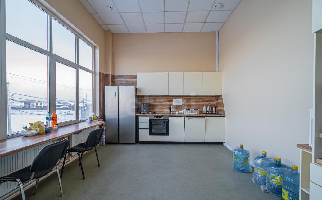 Продам торговое помещение 1027.5 м.кв.