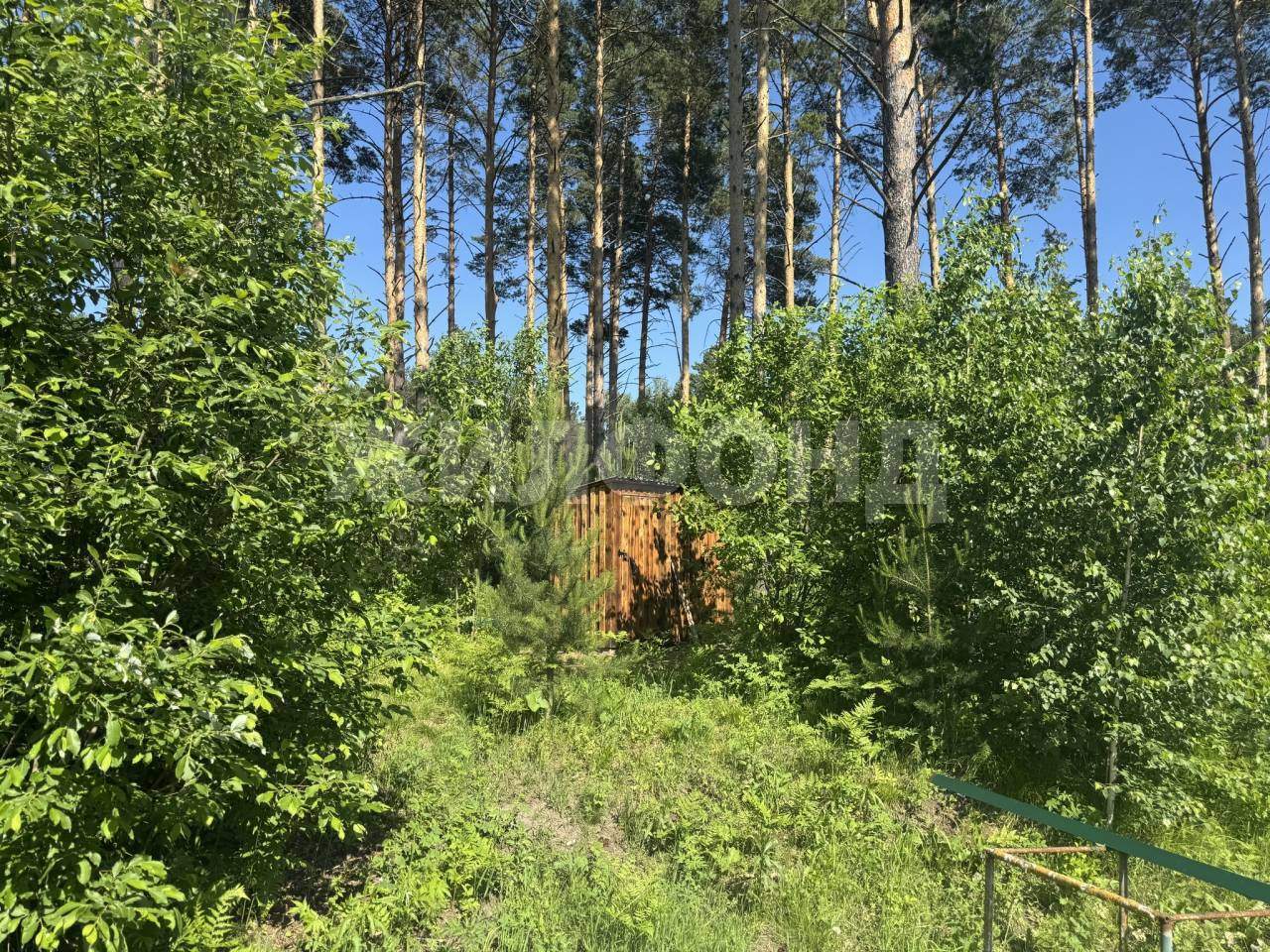 Продам земельный участок 1500 м.кв.