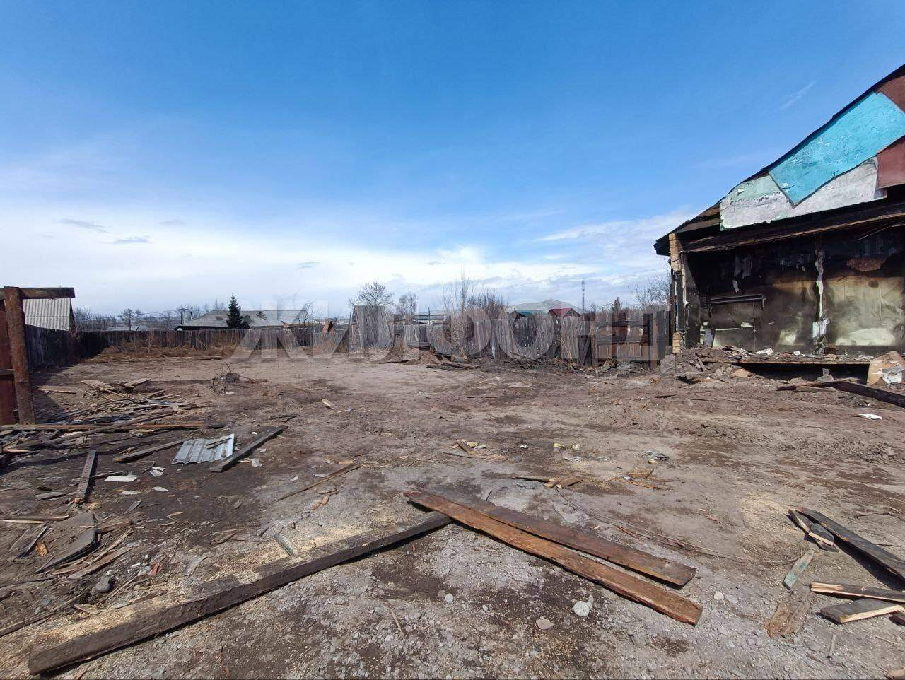 Продам земельный участок 760 м.кв.